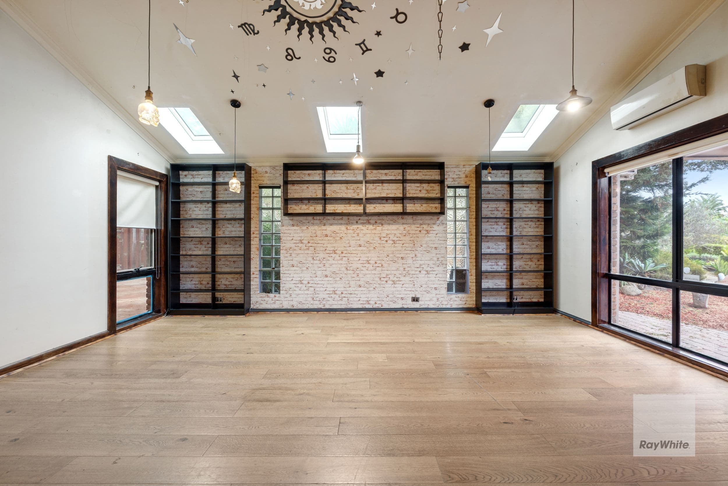 21 Gunsynd Court , Keilor Downs VIC 3038, Keilor Downs - Thumbnail 2