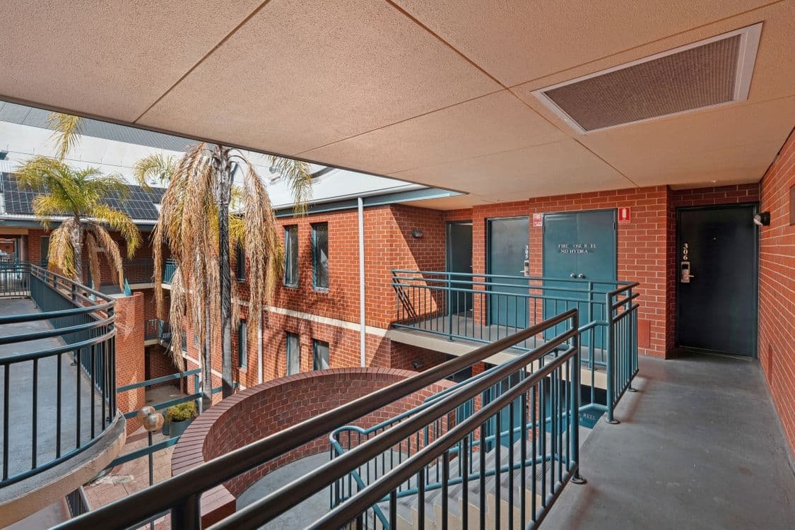 72/255 Hindley Street, ADELAIDE, SA 5000, Adelaide - Thumbnail 2