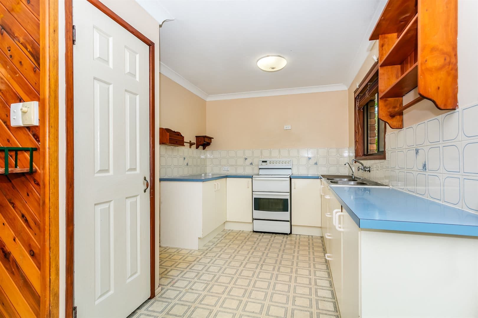 8 Jarvis Street , Holmview QLD 4207, Holmview - Thumbnail 2