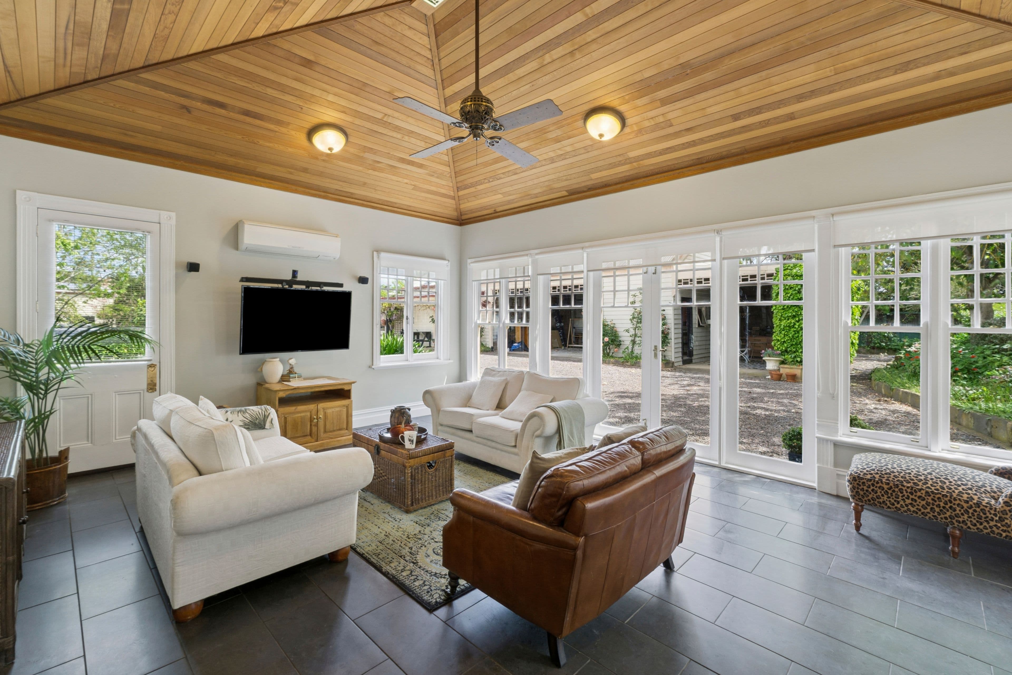 105 Camperdown Lismore Road , Camperdown VIC 3260, Camperdown - Thumbnail 5
