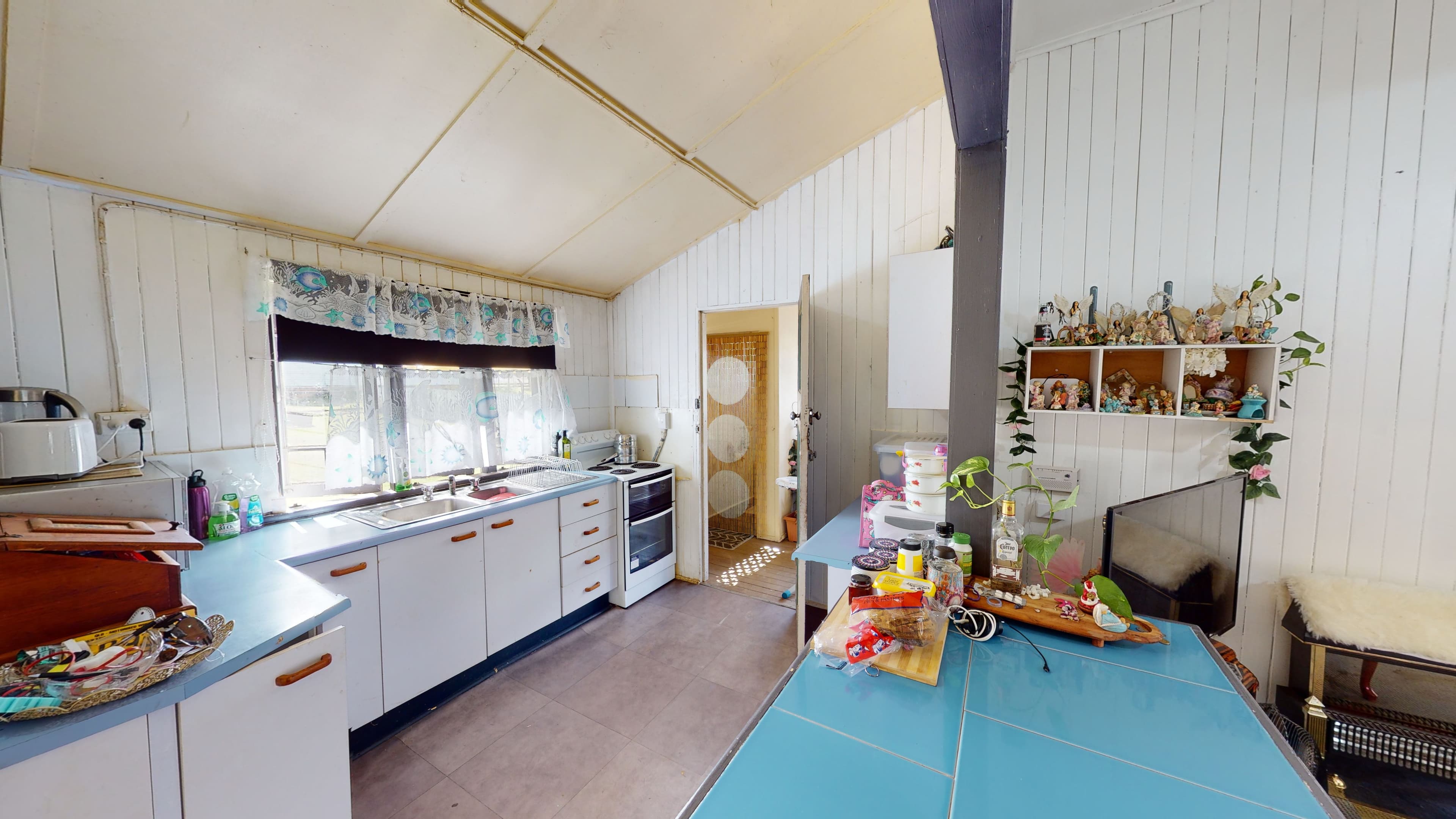 38 Moreton Street , Eidsvold QLD 4627, Eidsvold - Thumbnail 2