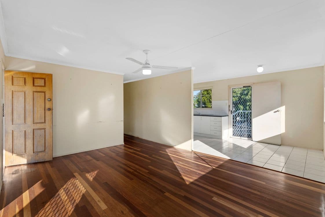 8 Stubbs Road, WOODRIDGE, QLD 4114, Woodridge - Thumbnail 2