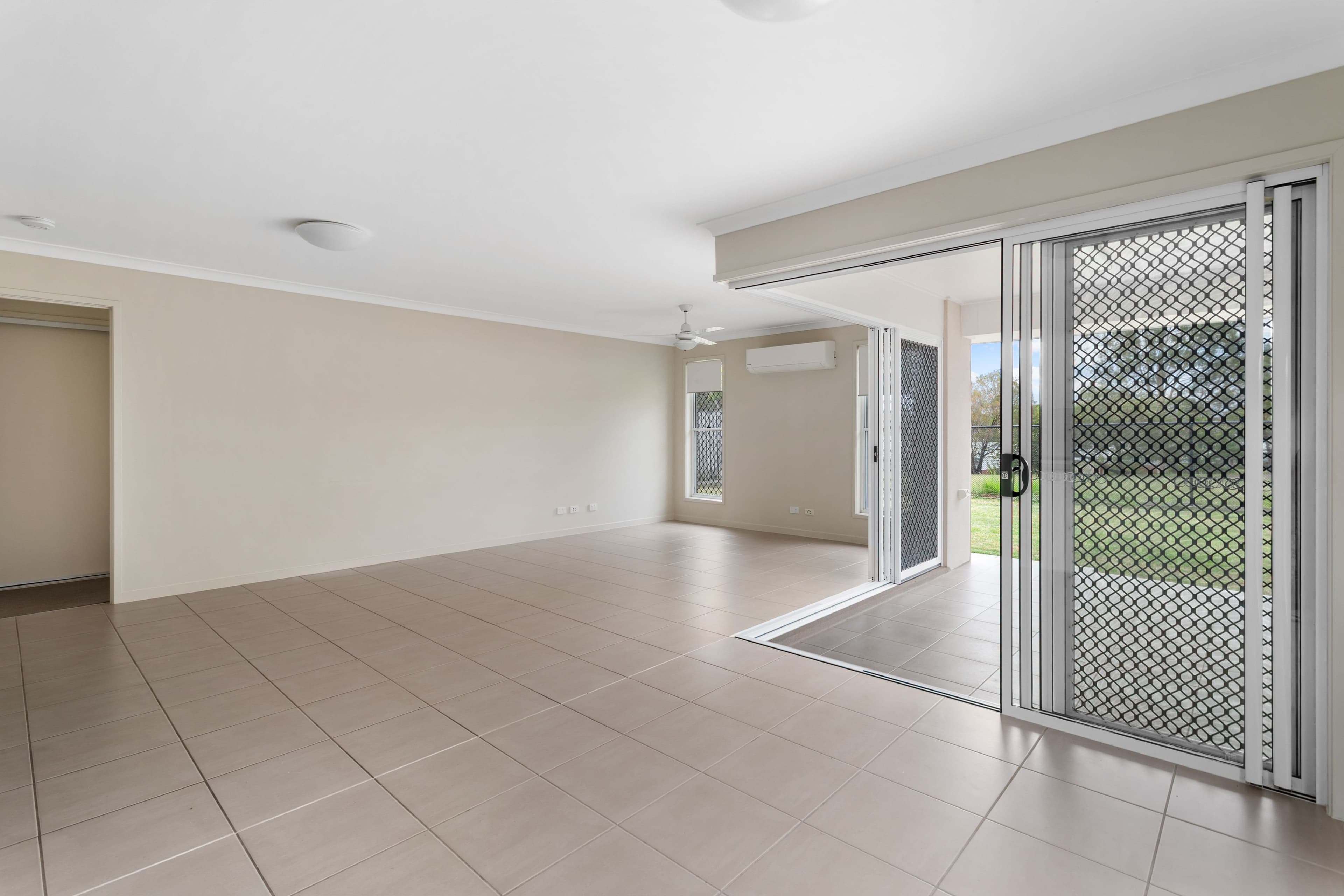 35 Greenhaven Circuit , Narangba QLD 4504, Narangba - Thumbnail 5