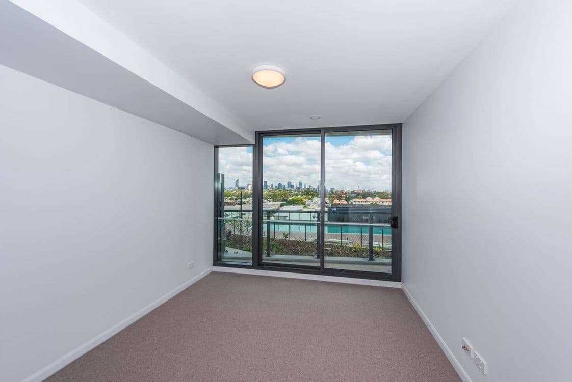 30604/300 Old Cleveland Road, COORPAROO, QLD 4151, Coorparoo - Thumbnail 6