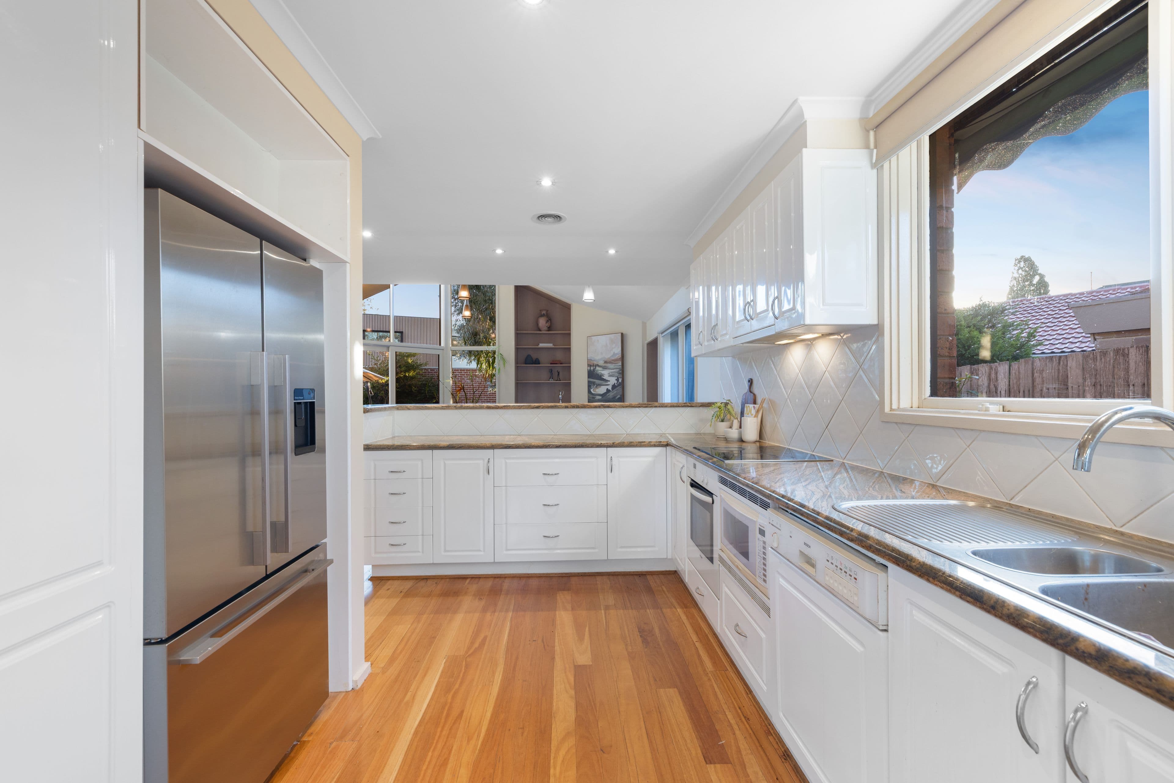1 The Woodland , Wheelers Hill VIC 3150, Wheelers Hill - Thumbnail 4