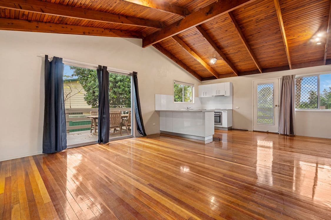21 Queens Road, KINGSTON, QLD 4114, Kingston - Thumbnail 2