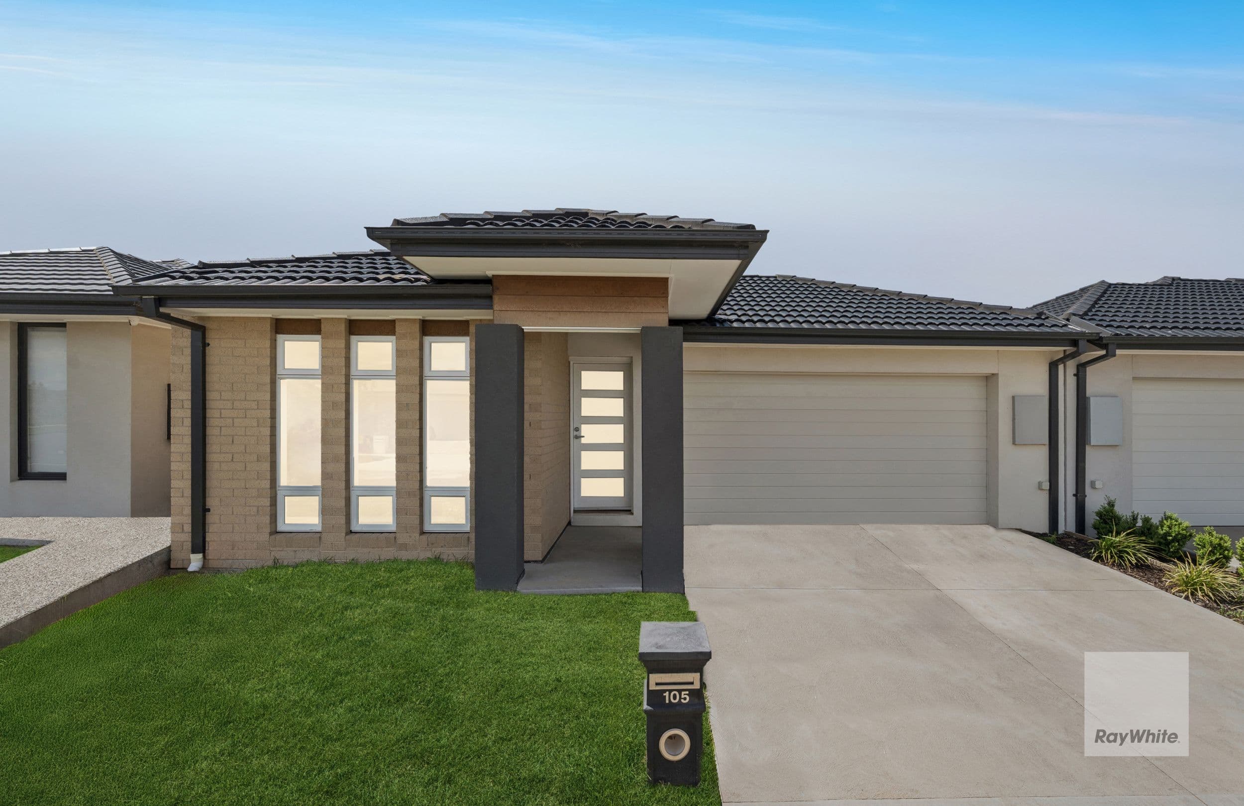 105 Palmdale Crescent , Mambourin VIC 3024, Mambourin - Image 1