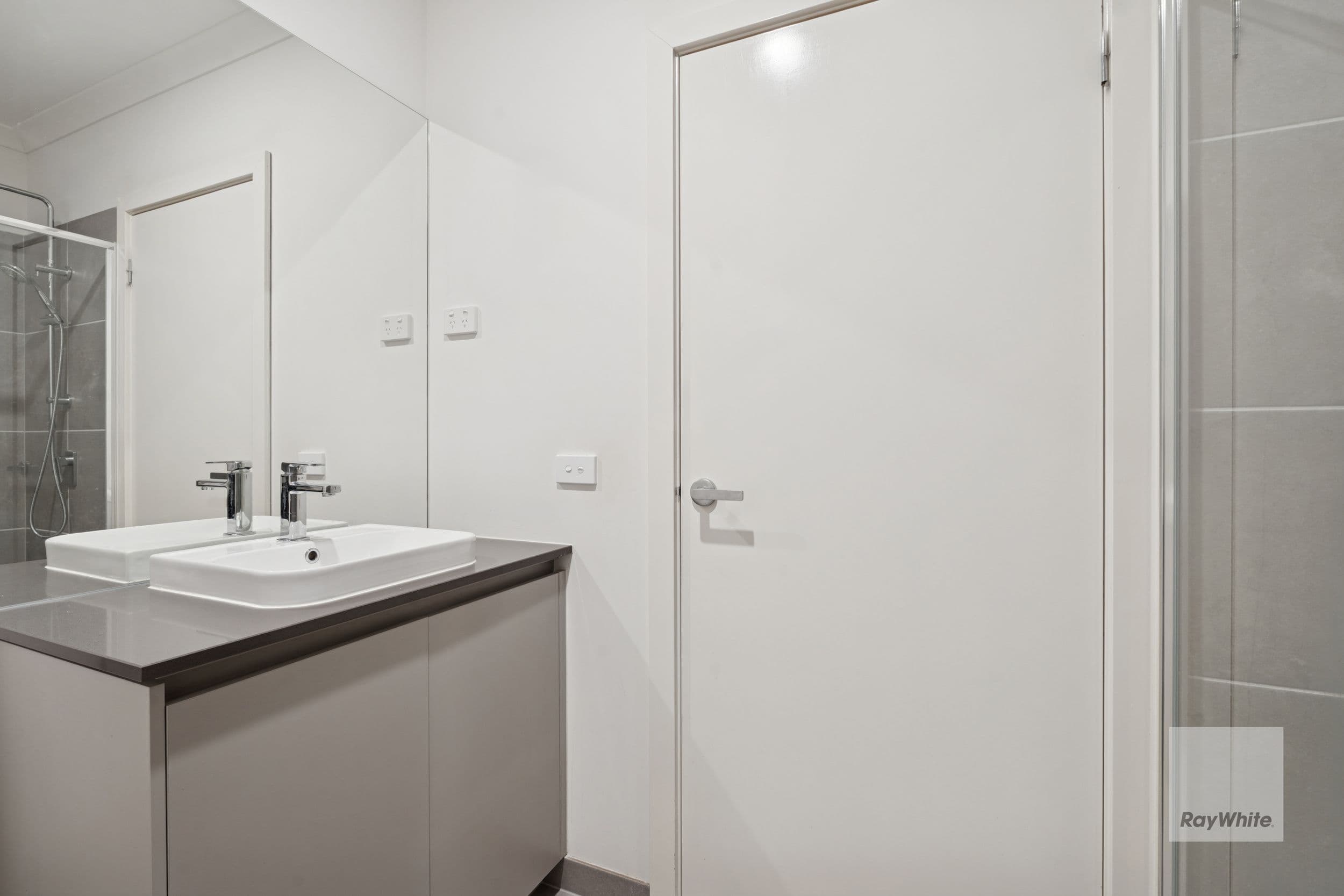 105 Palmdale Crescent , Mambourin VIC 3024, Mambourin - Thumbnail 3