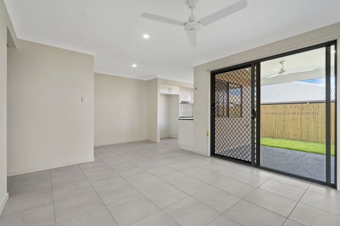 1 & 2/64 Higyed Road, LOGAN RESERVE, QLD 4133, Logan Reserve - Thumbnail 3