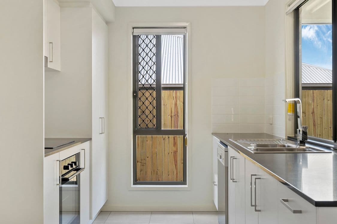1 & 2/64 Higyed Road, LOGAN RESERVE, QLD 4133, Logan Reserve - Thumbnail 5