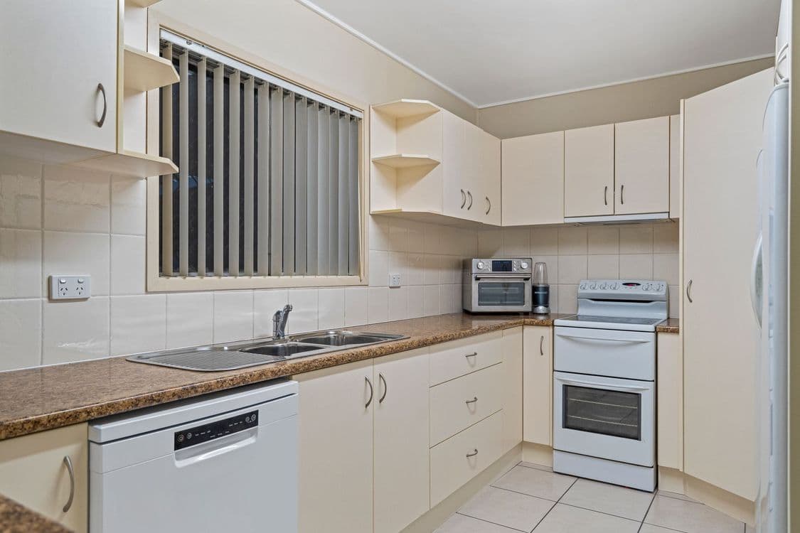 142 Railway Parade, WOODRIDGE, QLD 4114, Woodridge - Thumbnail 6