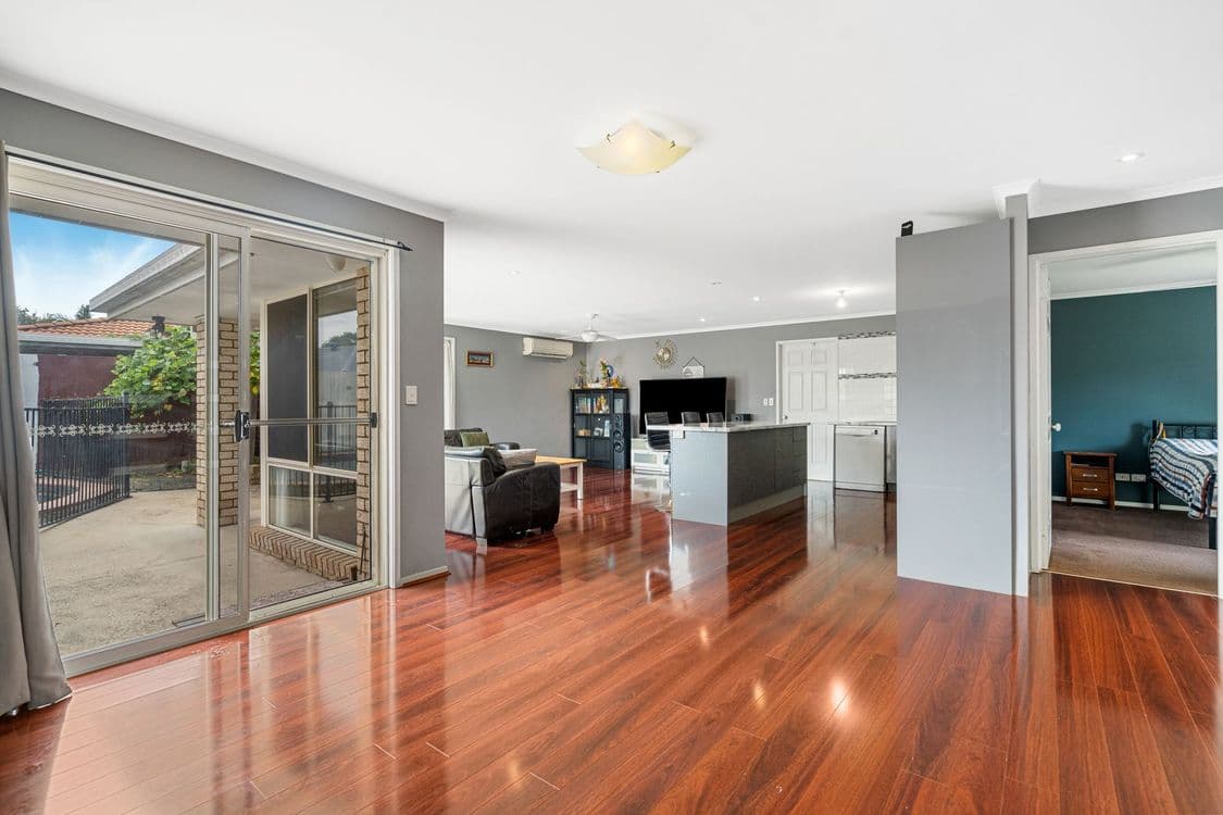2 Bremer Court, MURRUMBA DOWNS, QLD 4503, Murrumba Downs - Thumbnail 5