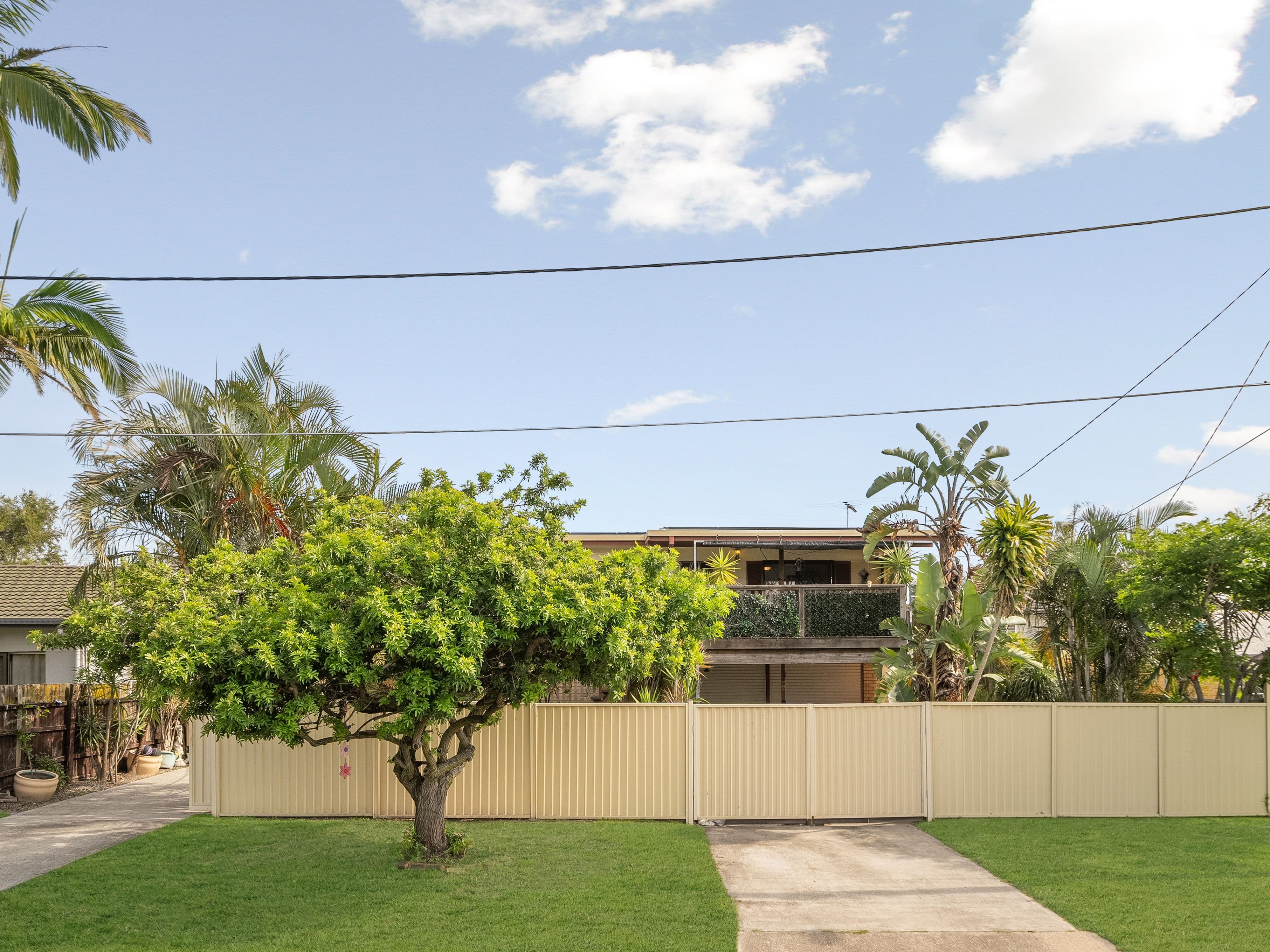 1 Hinton Street , Redcliffe QLD 4020, Redcliffe - Thumbnail 2