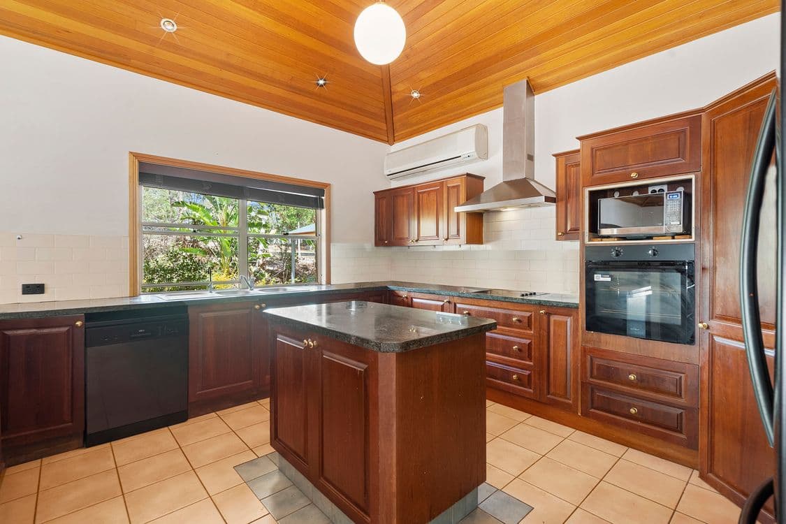 2-4 Tigercat Court, GREENBANK, QLD 4124, Greenbank - Thumbnail 8