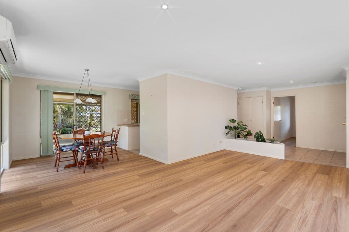 7 Cressbrook Court, MEADOWBROOK, QLD 4131, Meadowbrook - Thumbnail 2