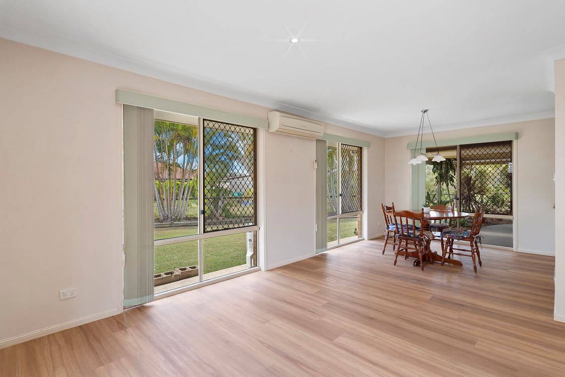 7 Cressbrook Court, MEADOWBROOK, QLD 4131, Meadowbrook - Thumbnail 4