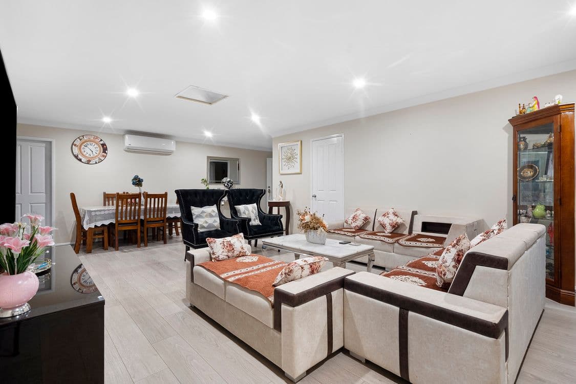 1/76 Symons Road, SUNNYBANK HILLS, QLD 4109, Sunnybank Hills - Thumbnail 2