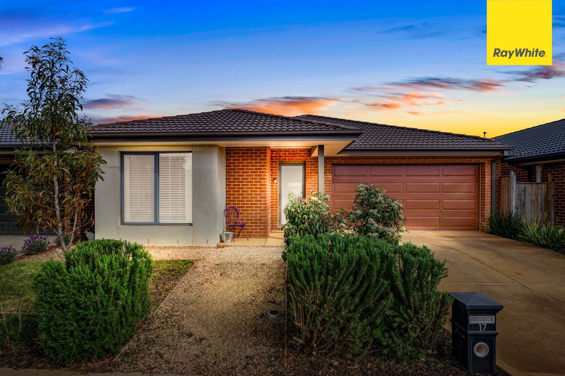 17 Houston Drive , THORNHILL PARK VIC 3335, Thornhill Park - Image 1