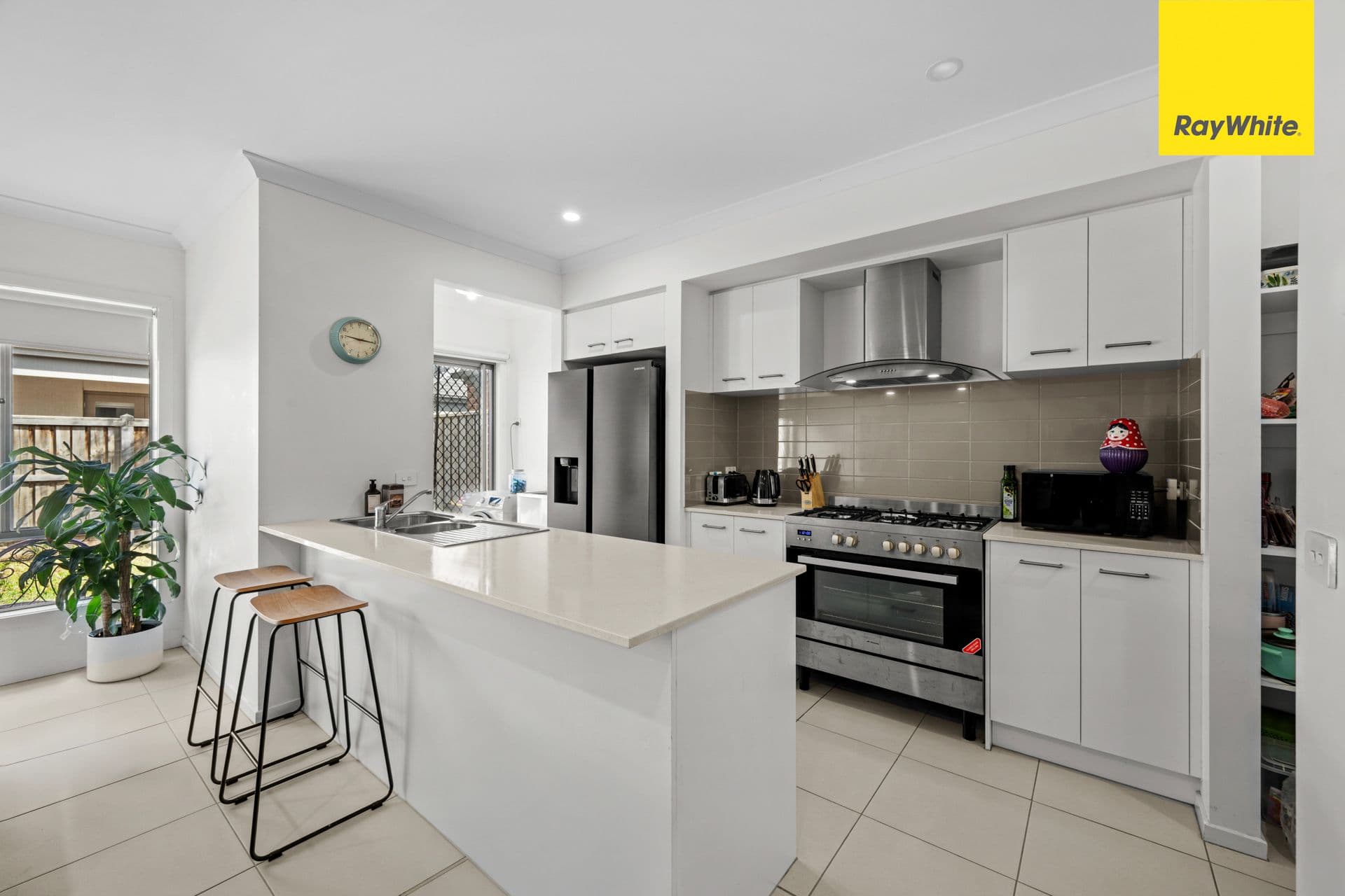 17 Houston Drive , THORNHILL PARK VIC 3335, Thornhill Park - Thumbnail 8