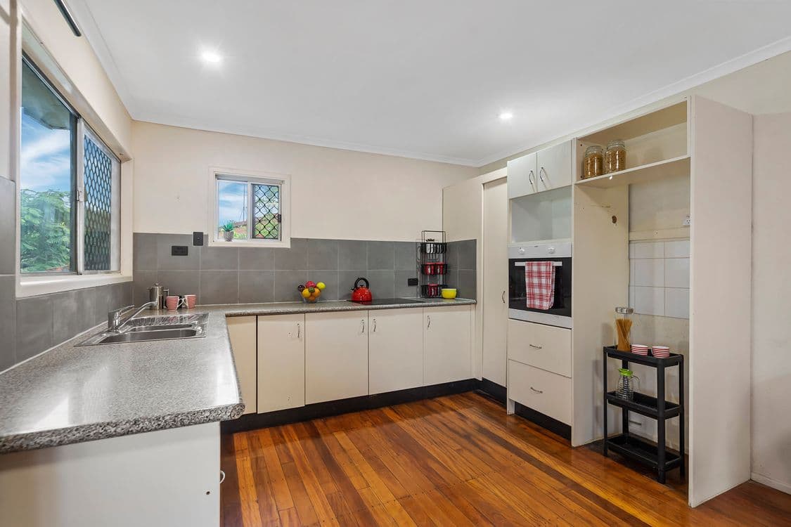 16 Curry Street, LOGAN CENTRAL, QLD 4114, Logan Central - Thumbnail 4