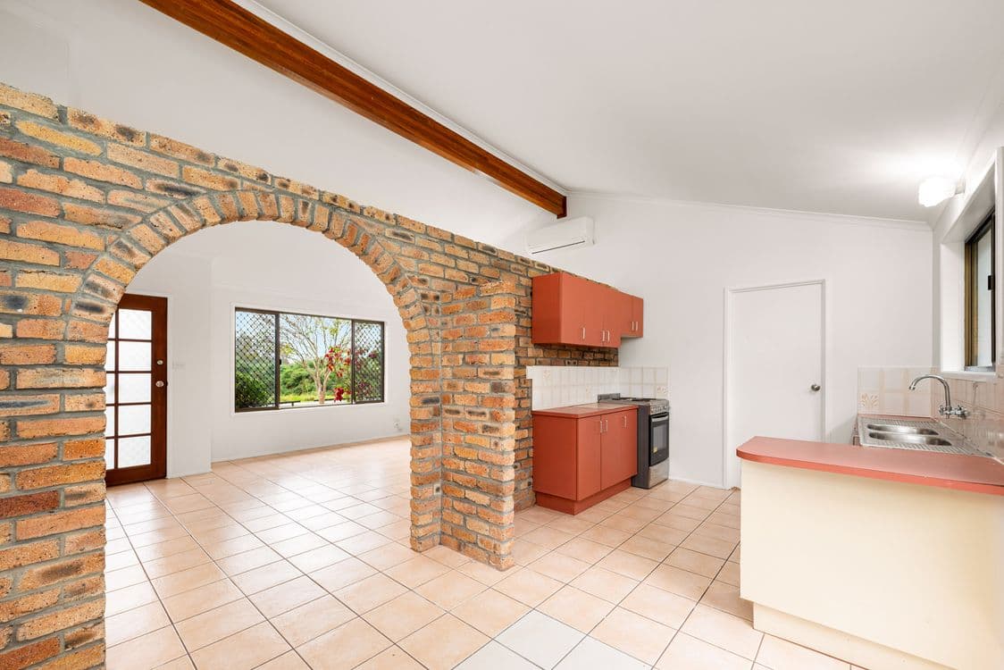16 Moorabbin Drive, CARINA, QLD 4152, Carina - Thumbnail 2