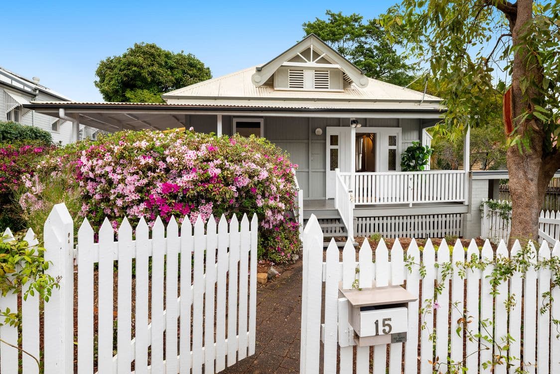 15 Green Street, YEERONGPILLY, QLD 4105, Yeerongpilly - Image 1