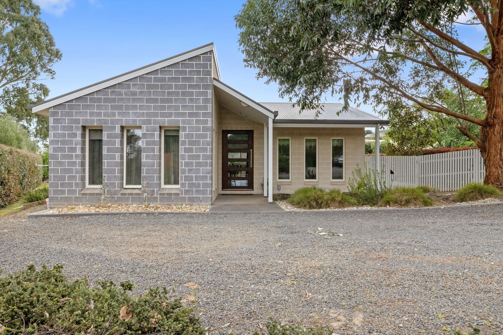 6C Louise Simon Court , Leongatha VIC 3953, Leongatha - Thumbnail 2