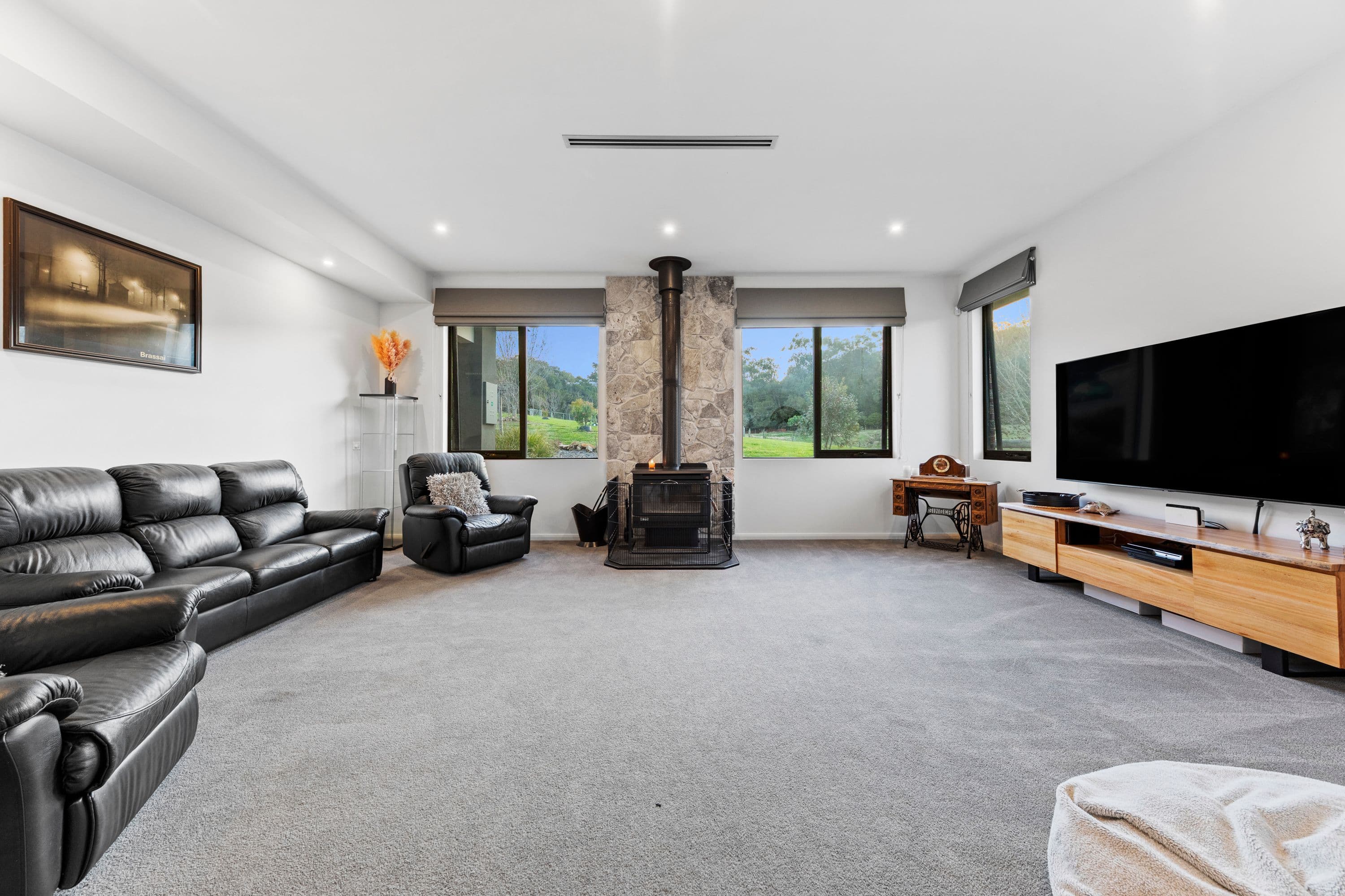 180 Old Gembrook Road, Pakenham Upper - Thumbnail 5