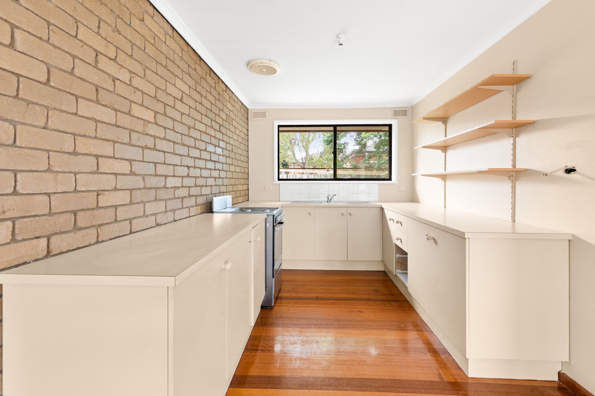 13 Mambourin Street , Werribee VIC 3030, Werribee - Thumbnail 2