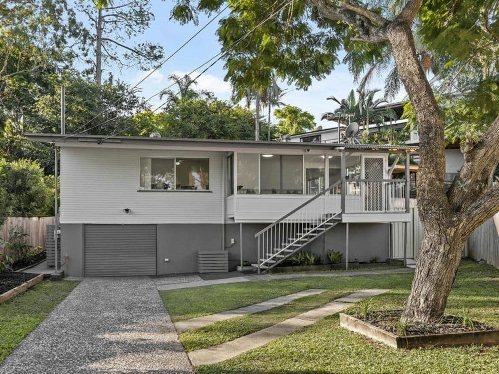 15 Yvonne Street, YERONGA, QLD 4104, Yeronga - Image 1