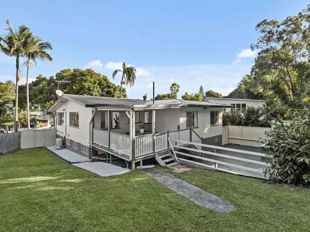 15 Yvonne Street, YERONGA, QLD 4104, Yeronga - Thumbnail 3