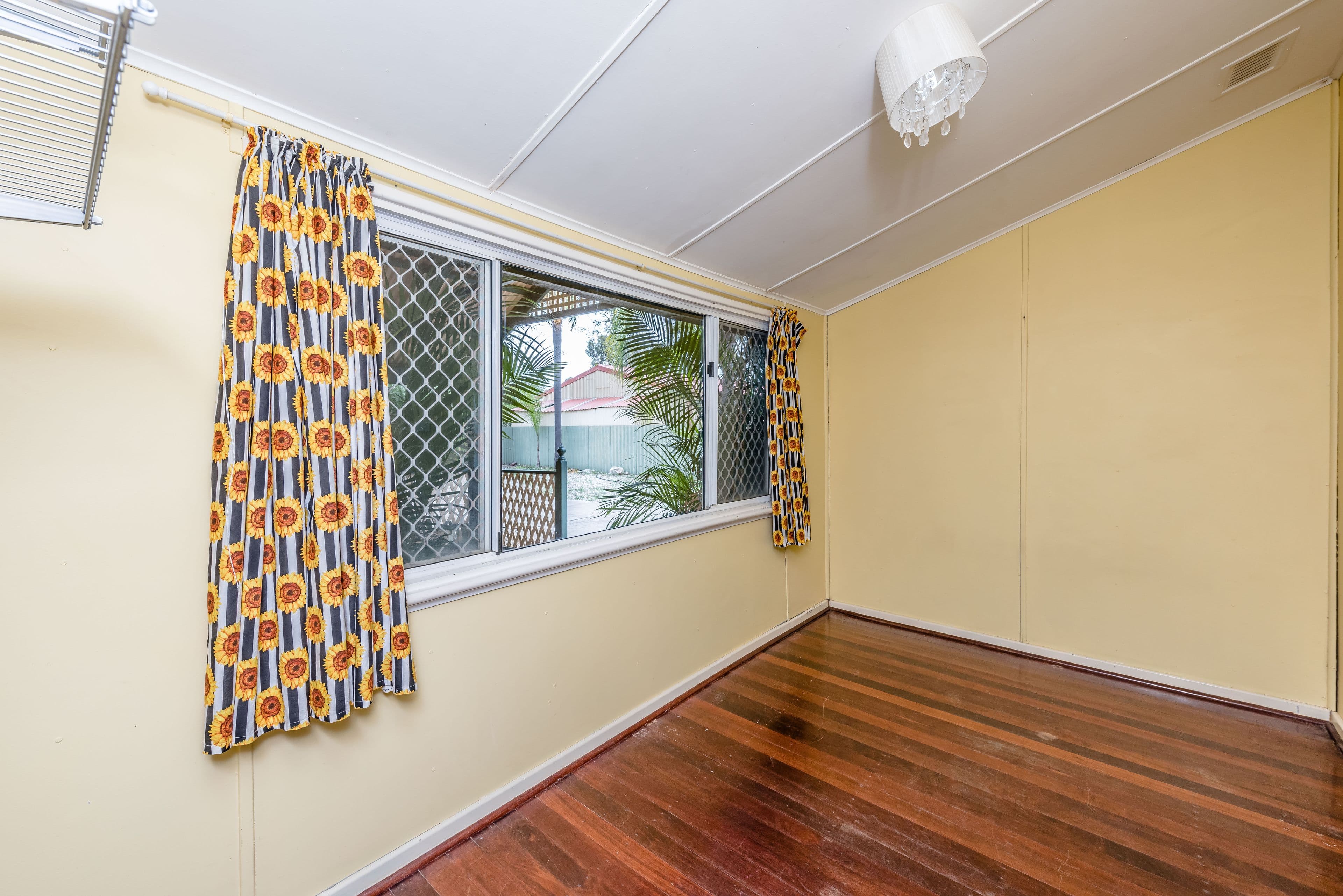 237 Fourth Street , Wonthella WA 6530, Wonthella - Thumbnail 7