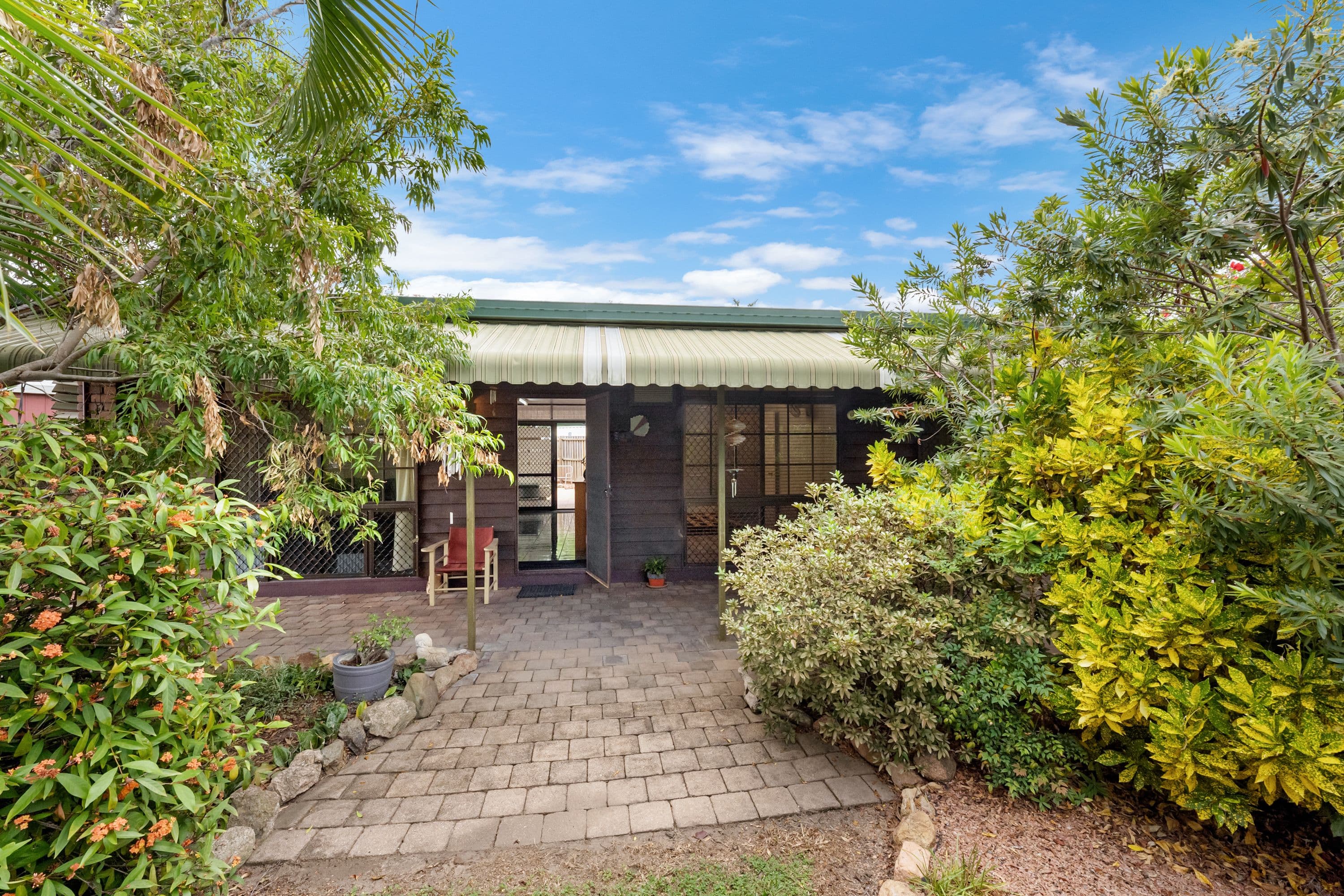 9 Ellis Court , Mount Louisa QLD 4814, Mount Louisa - Thumbnail 2