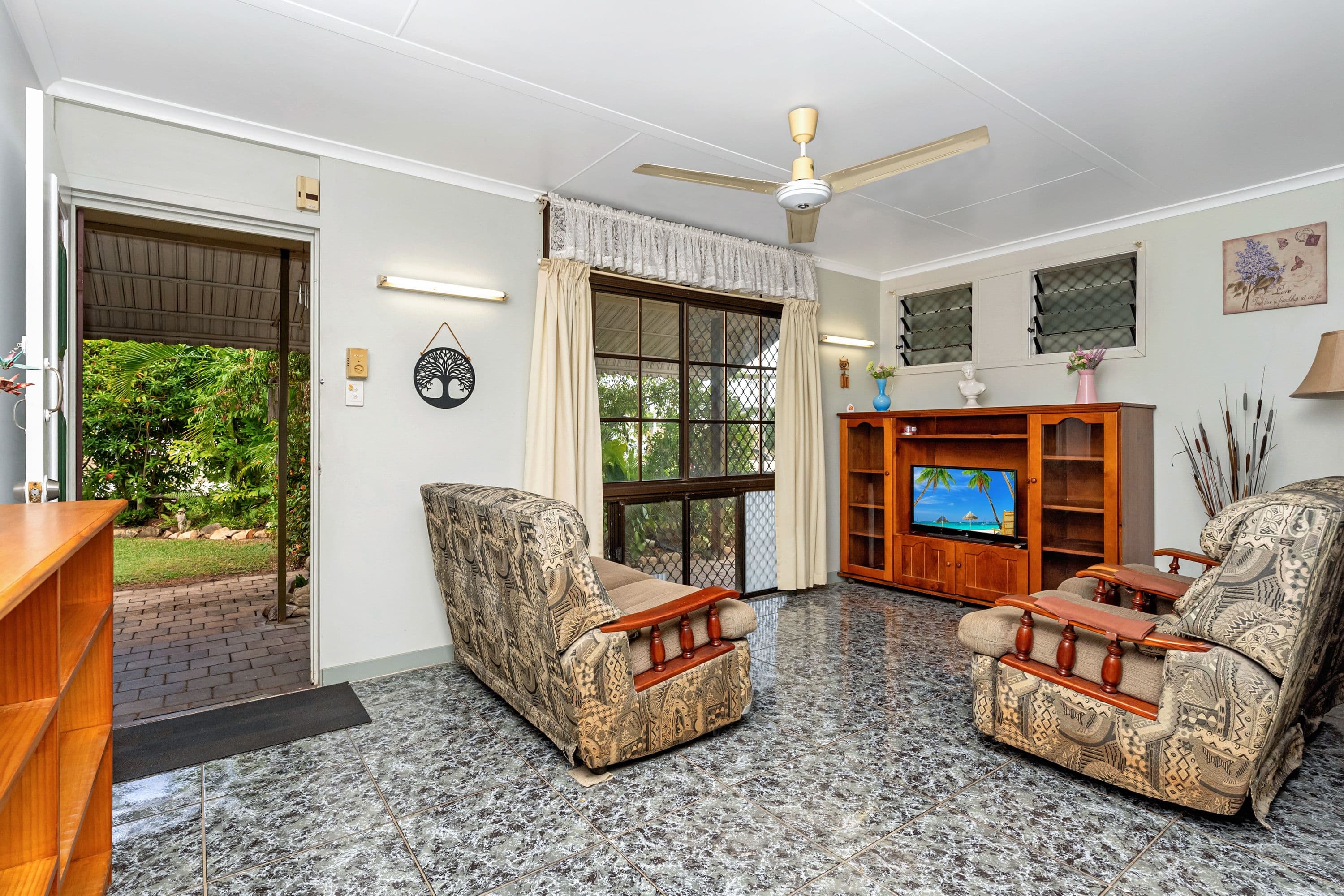 9 Ellis Court , Mount Louisa QLD 4814, Mount Louisa - Thumbnail 3