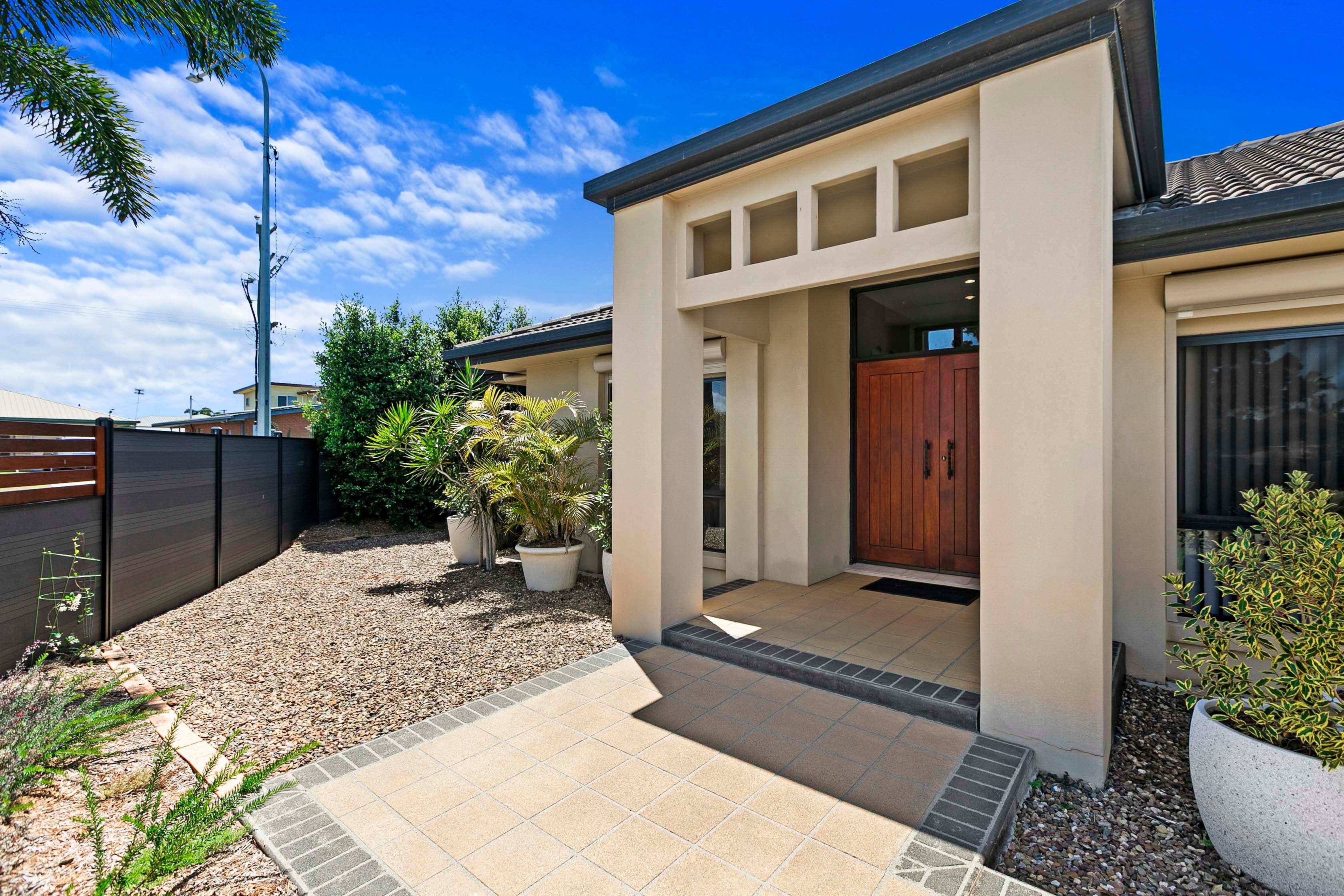 2 Davis Drive , Kawungan QLD 4655, Kawungan - Thumbnail 2