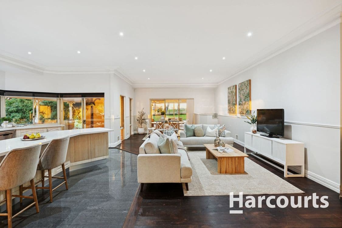 24 Seminara Place, MARIGINIUP, WA 6078, Mariginiup - Thumbnail 2