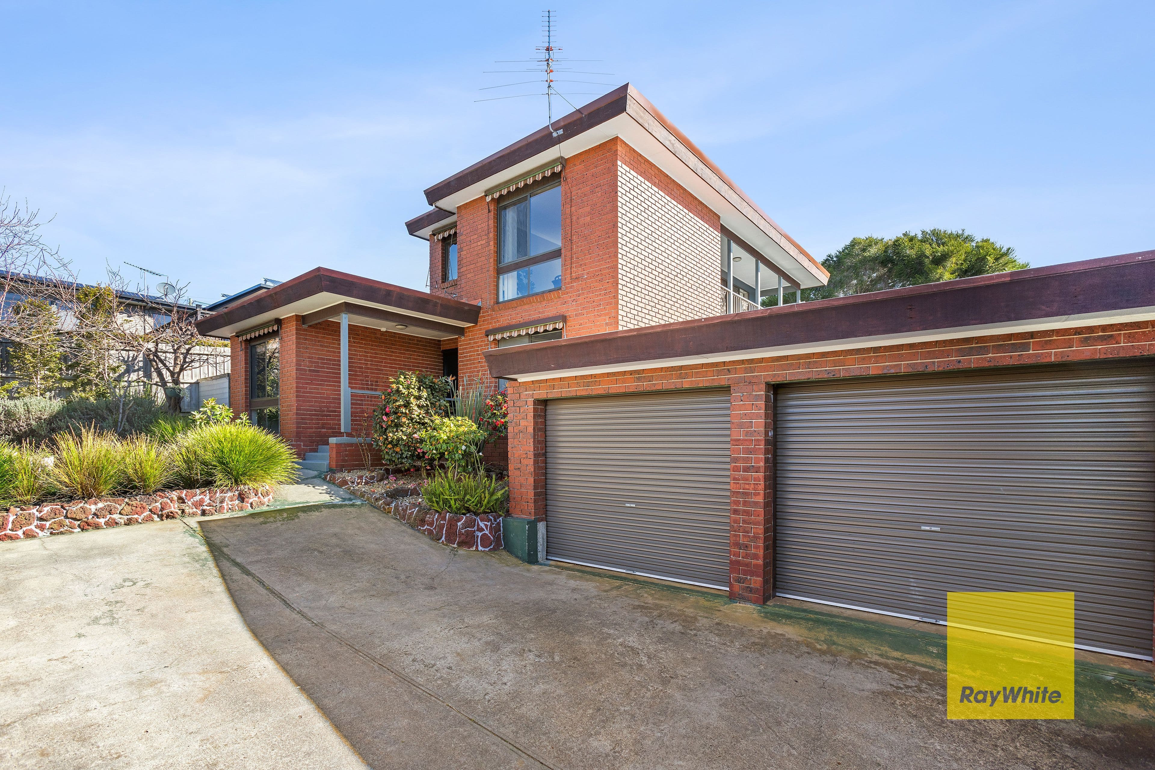 17 Jinjella Road, Highton - Image 1