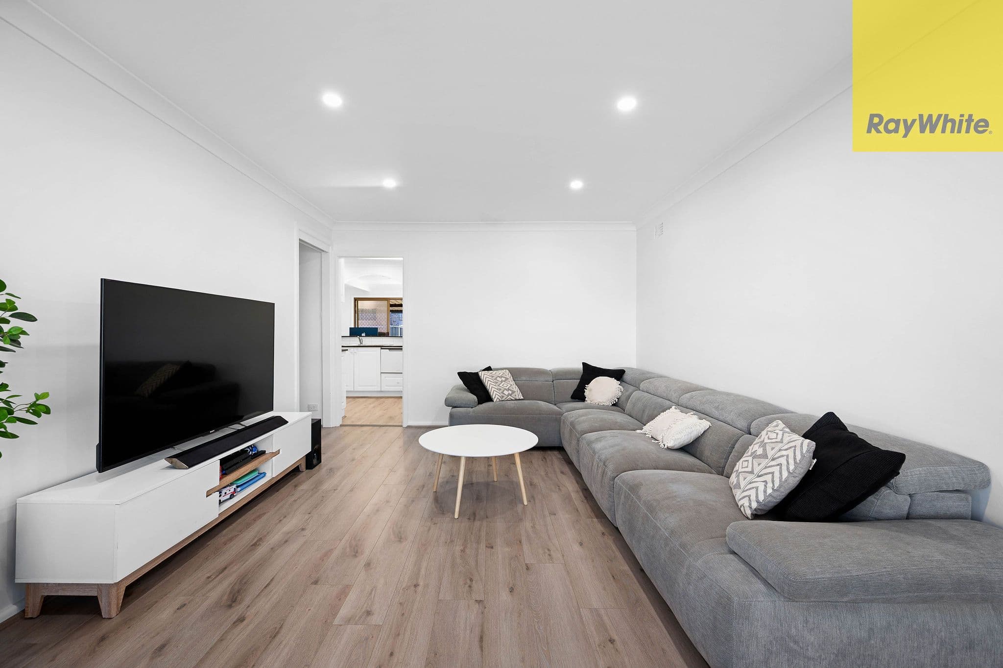 2 Menin Place , Milperra NSW 2214, Milperra - Thumbnail 2