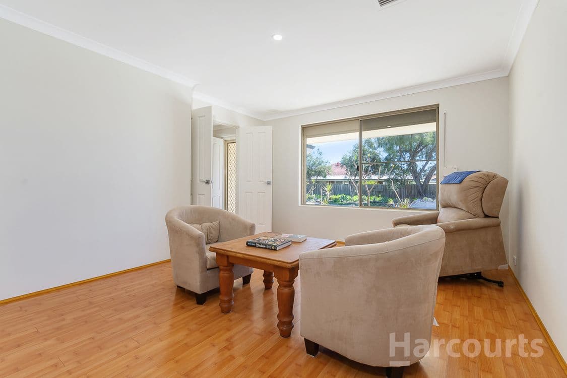 4 Domeney Place, LANDSDALE, WA 6065, Landsdale - Thumbnail 2