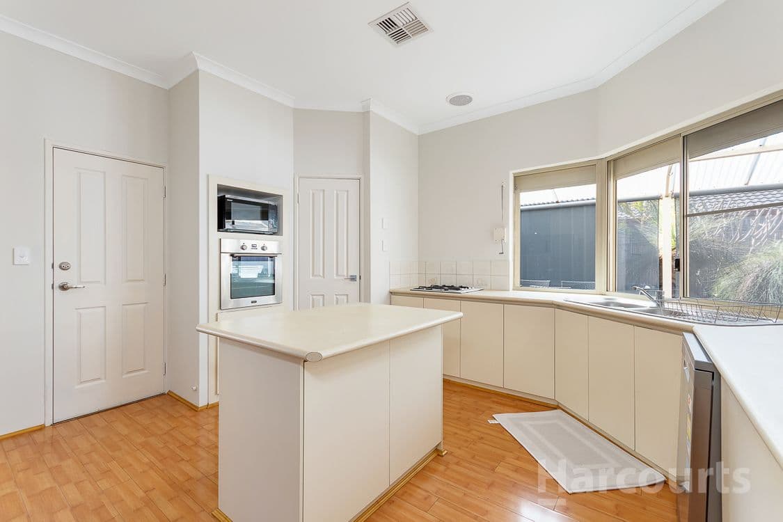 4 Domeney Place, LANDSDALE, WA 6065, Landsdale - Thumbnail 6
