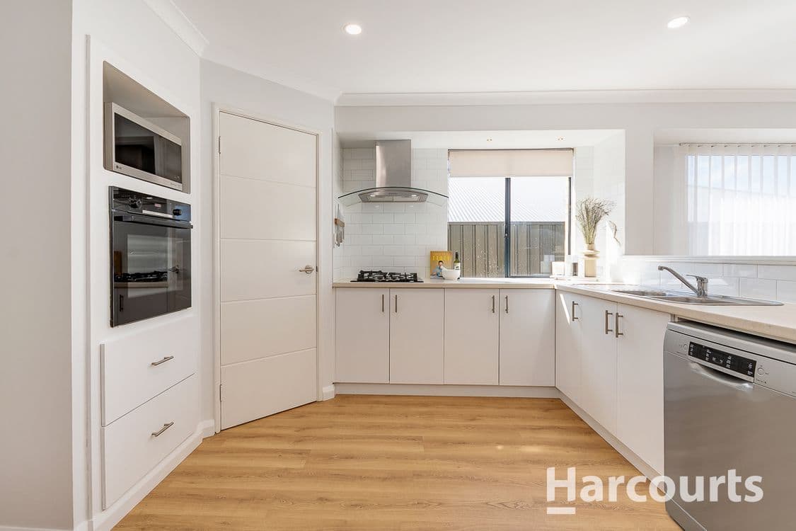 9 Capri Leone Way, SINAGRA, WA 6065, Sinagra - Thumbnail 8