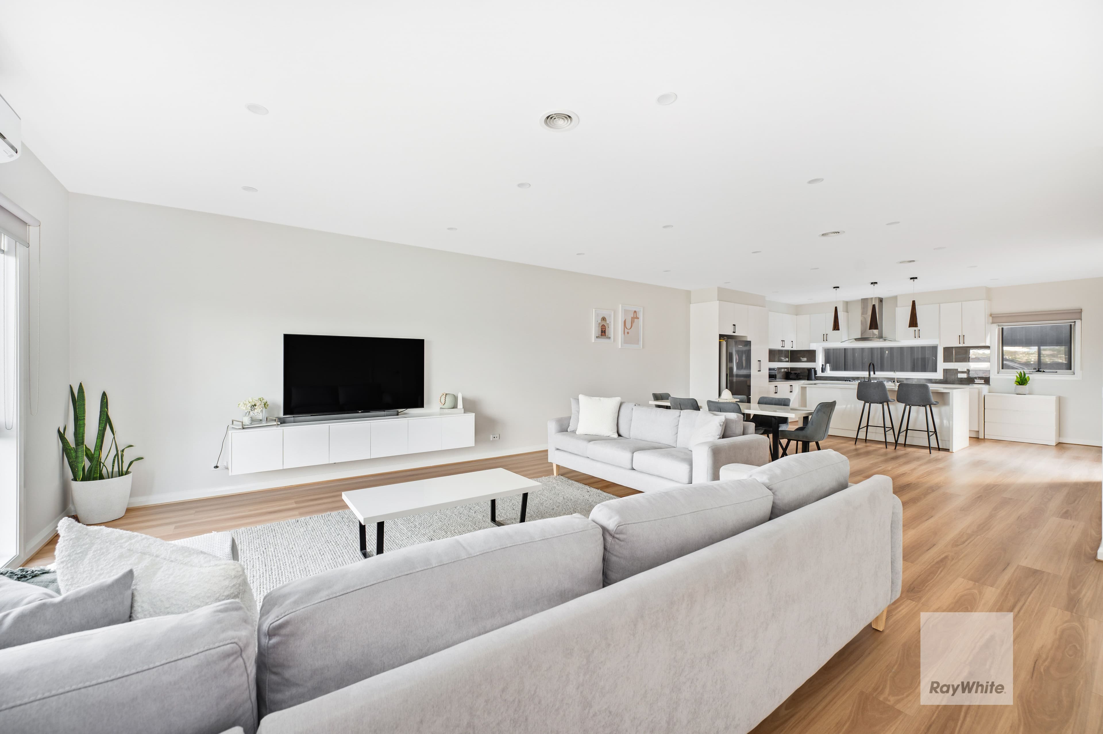 17 Gwilt Street , Westmeadows VIC 3049, Westmeadows - Thumbnail 3