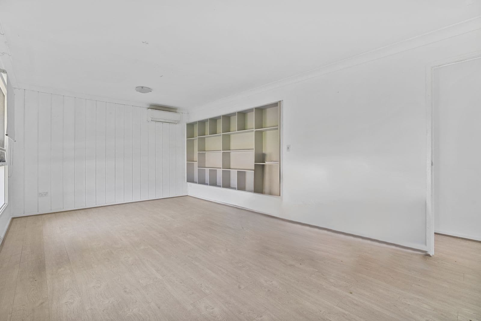 40 Hopping Road , Ingleburn NSW 2565, Ingleburn - Thumbnail 4