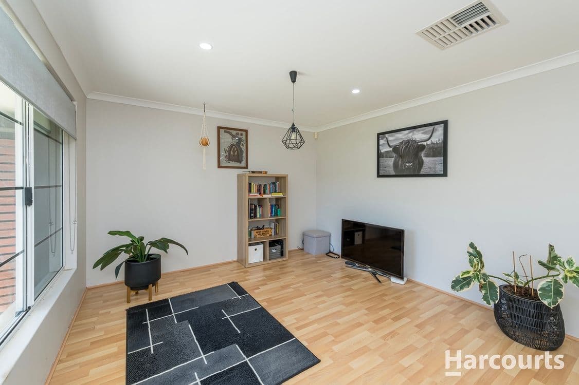 25 Brunswick Circuit, BANKSIA GROVE, WA 6031, Banksia Grove - Thumbnail 4