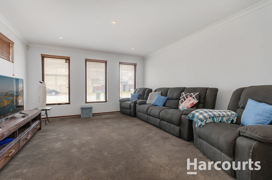 18 Celebration Boulevard, CLARKSON, WA 6030, Clarkson - Thumbnail 4