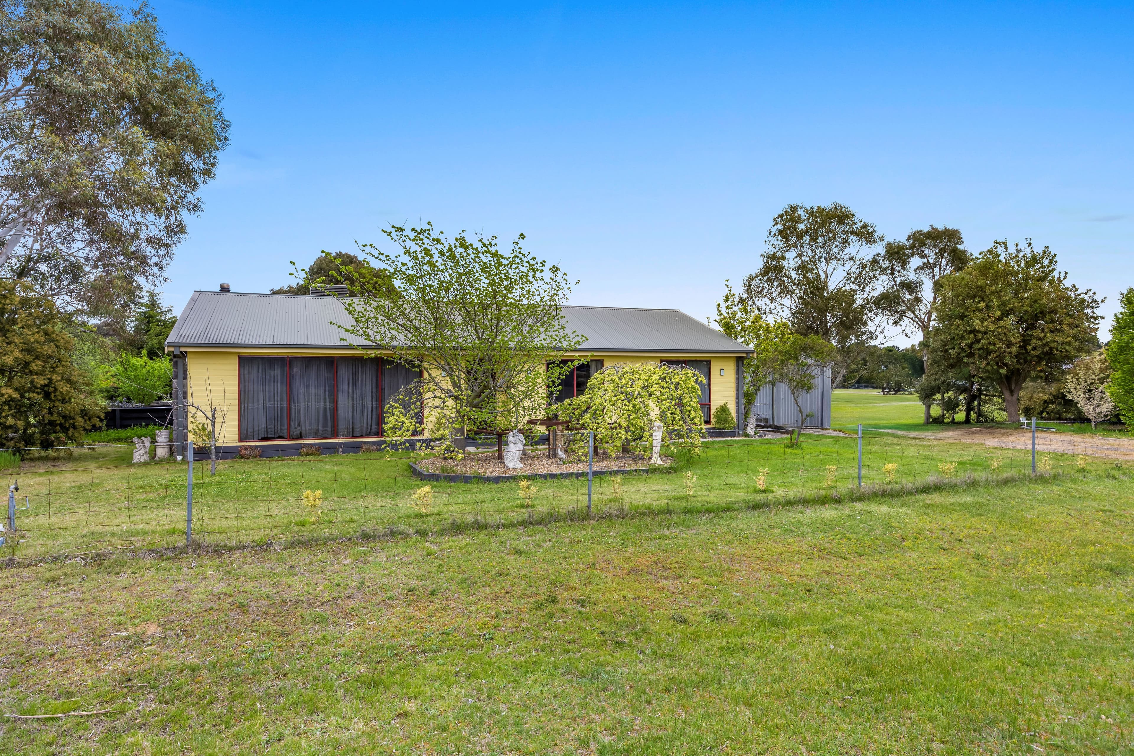 122 Careys Road , Scarsdale VIC 3351, Scarsdale - Thumbnail 3