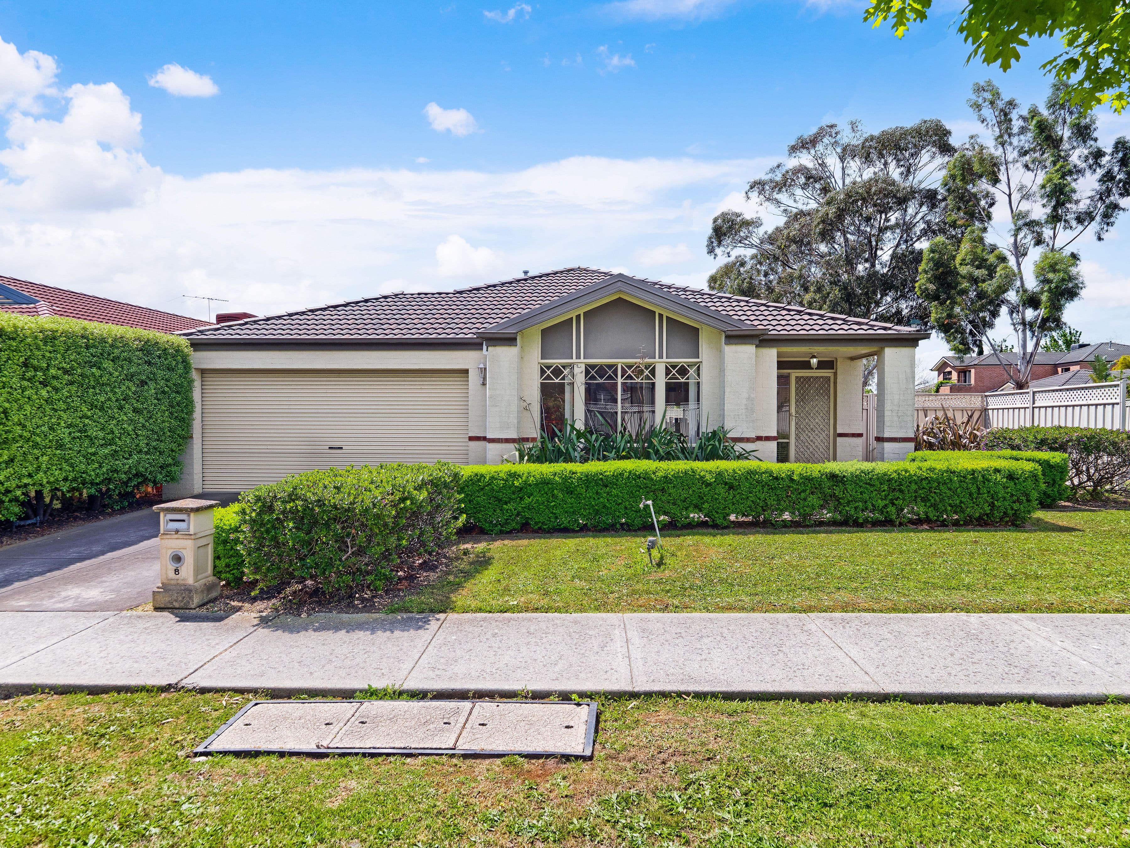 8 Thurvaston Crescent , Cranbourne East VIC 3977, Cranbourne East - Image 1