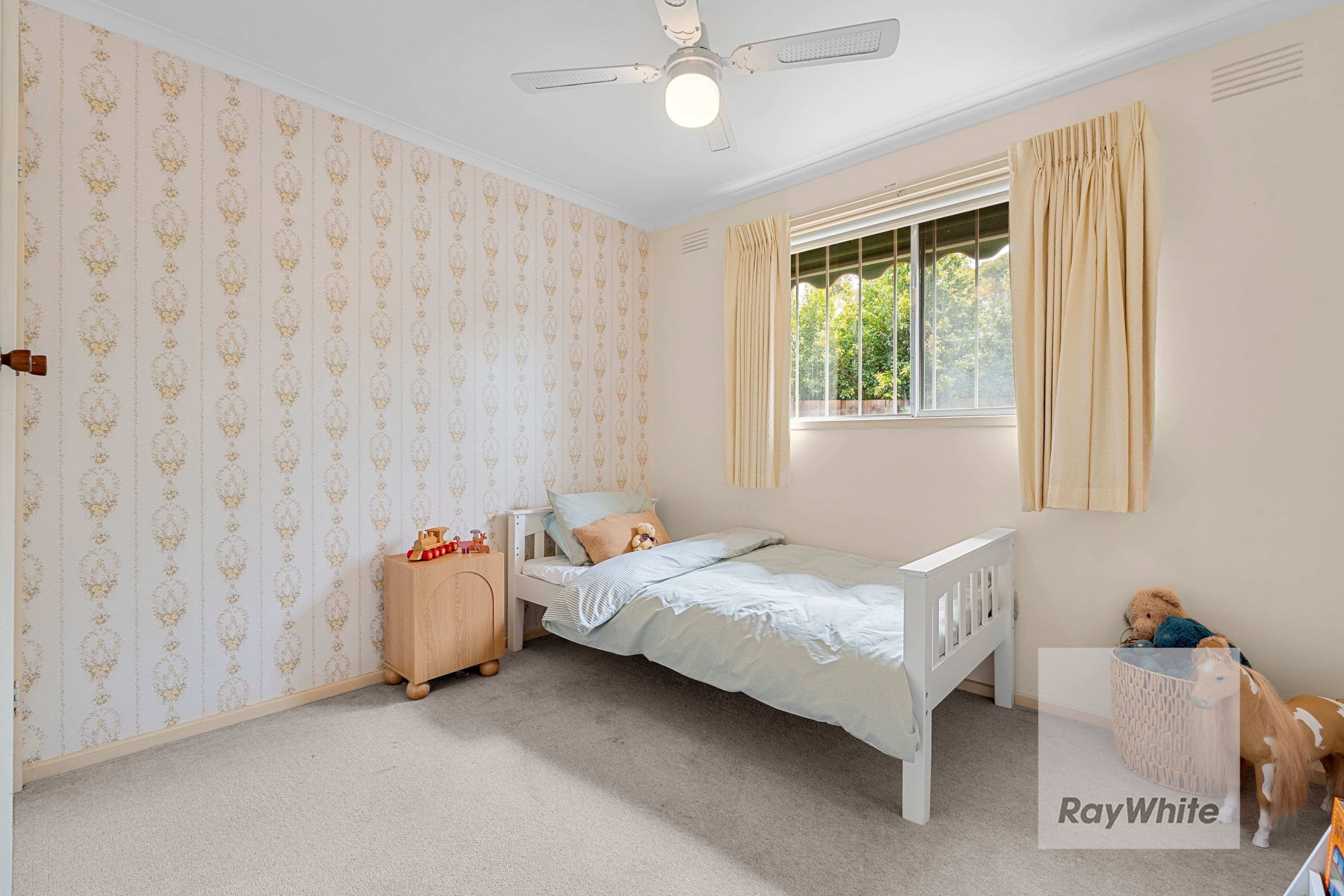 22 Glenn Crescent , Bundoora VIC 3083, Bundoora - Thumbnail 8