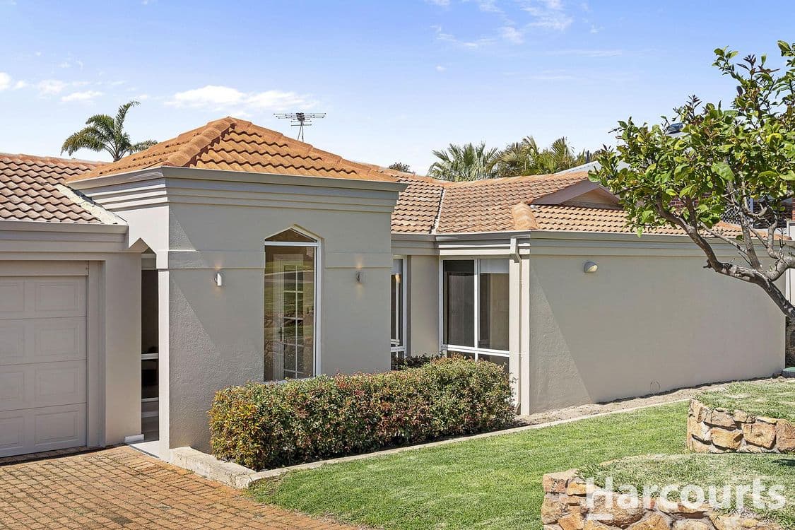 22 Viewcrest Way, SORRENTO, WA 6020, Sorrento - Thumbnail 3