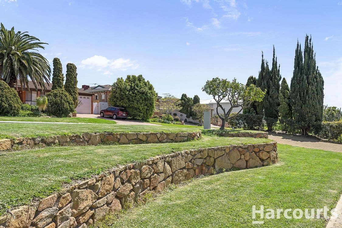 22 Viewcrest Way, SORRENTO, WA 6020, Sorrento - Thumbnail 4